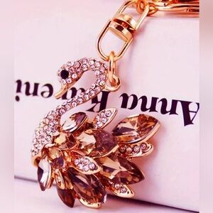 NWT Elegant Gold Swan Keychain /Purse Charm